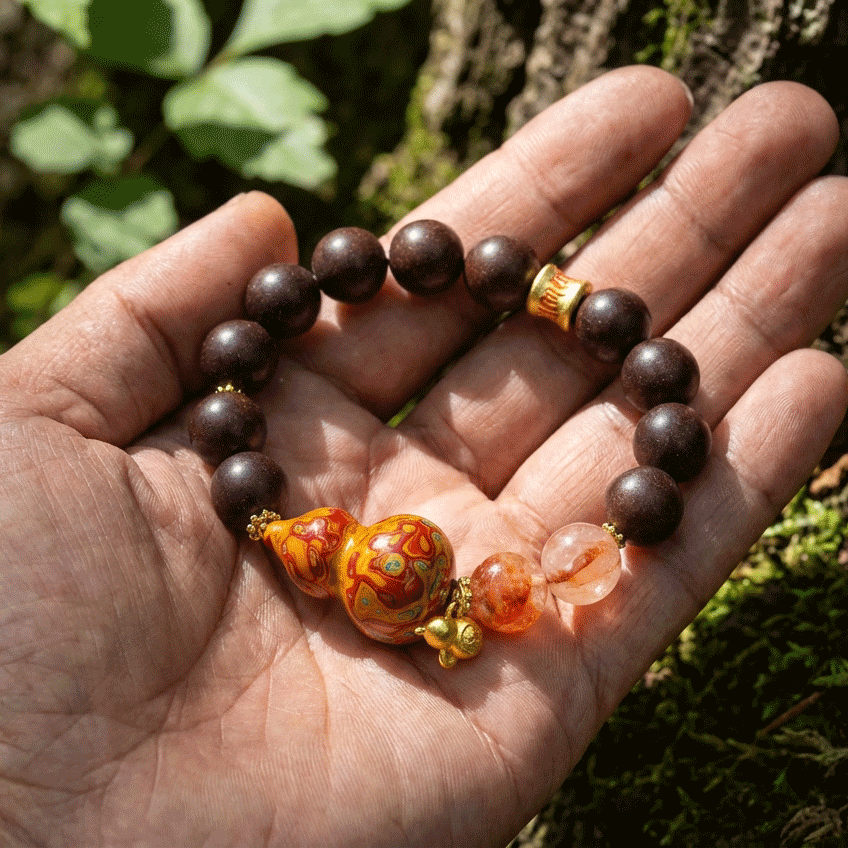Red Flower & Lacquer Gourd Bracelet: Mystic oriental crystals with scented bead for 2026 vitality & wealth - FateGemz