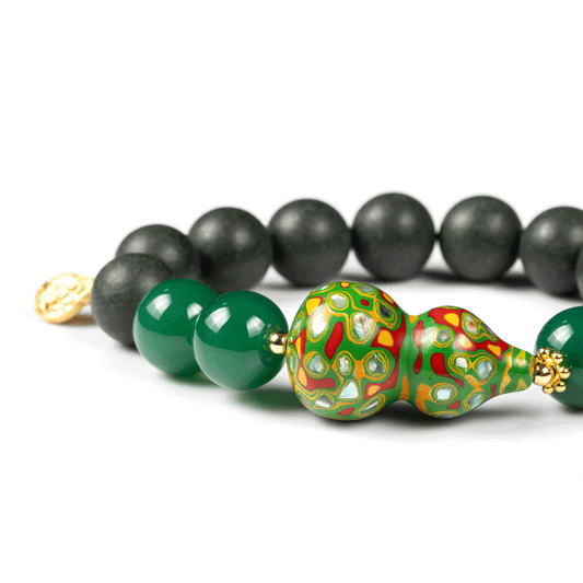Green Agate & Lacquer Gourd Bracelet: Mystic oriental crystals with scented bead for 2026 calm & abundance - FateGemz